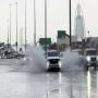 दुबई में बारिश: 75 साल का रिकॉर्ड टूटा, भारतीय दूतावास का हेल्पलाइन नंबर जारी, PAK और अफगानिस्तान में 135 लोगों की मौत