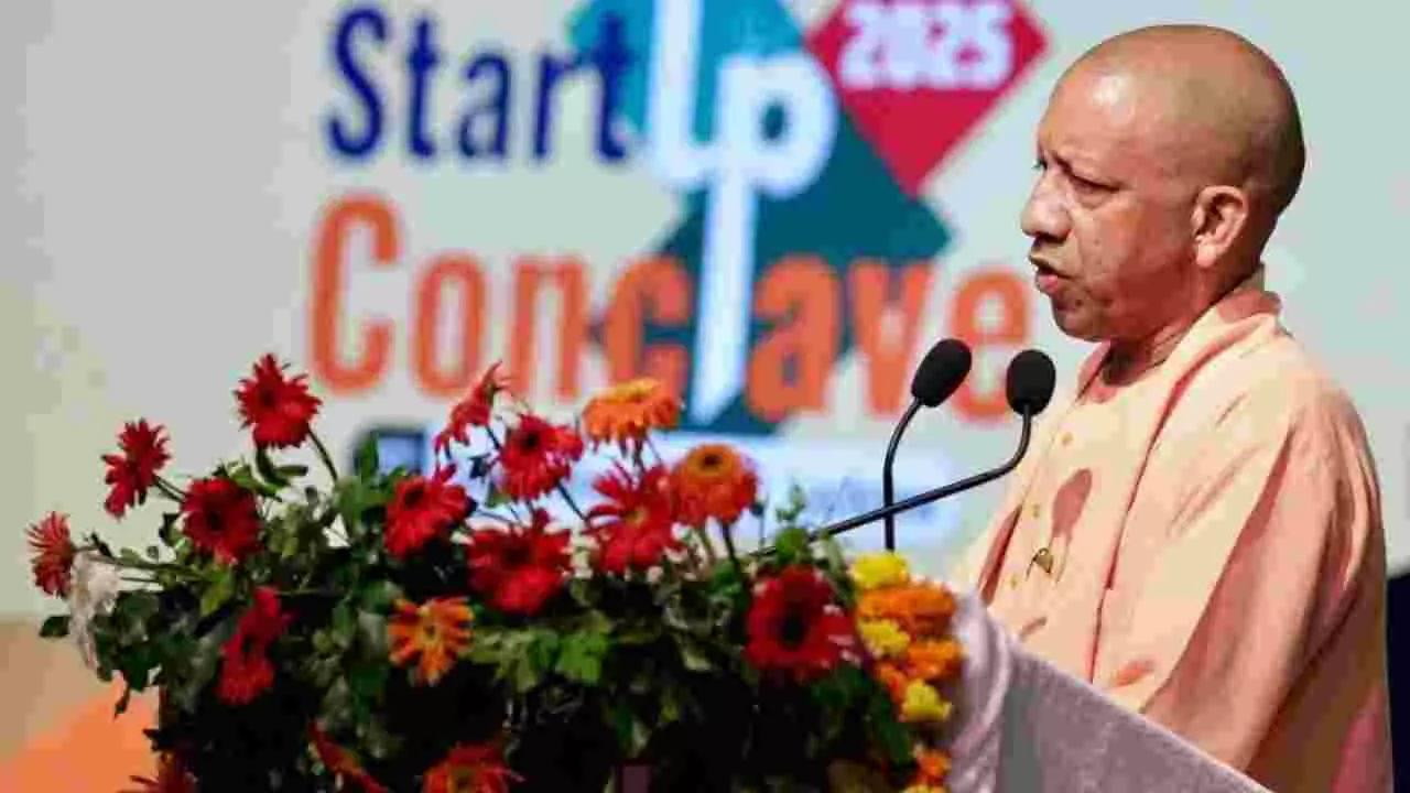 मुख्यमंत्री योगी आदित्यनाथ के नेतृत्व में, स्टार्टअप इंडिया की नई धड़कन बना उत्तर प्रदेश