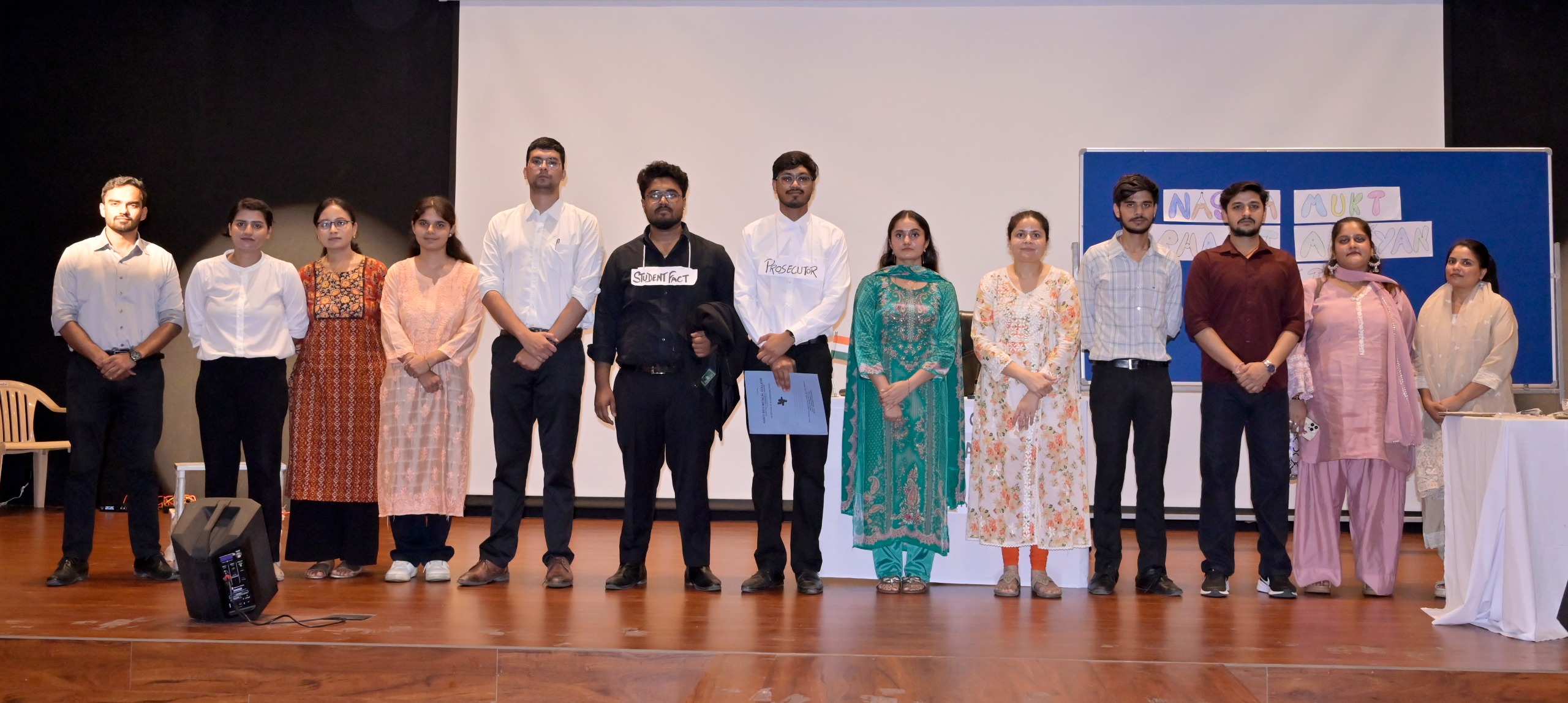 मेडिकल छात्र-छात्राओं को दिलाया स्वस्थ जीवन शैली अपनाने का संकल्प, के.डी. मेडिकल कॉलेज में नशा मुक्ति जागरूकता सप्ताह का शुभारम्भ