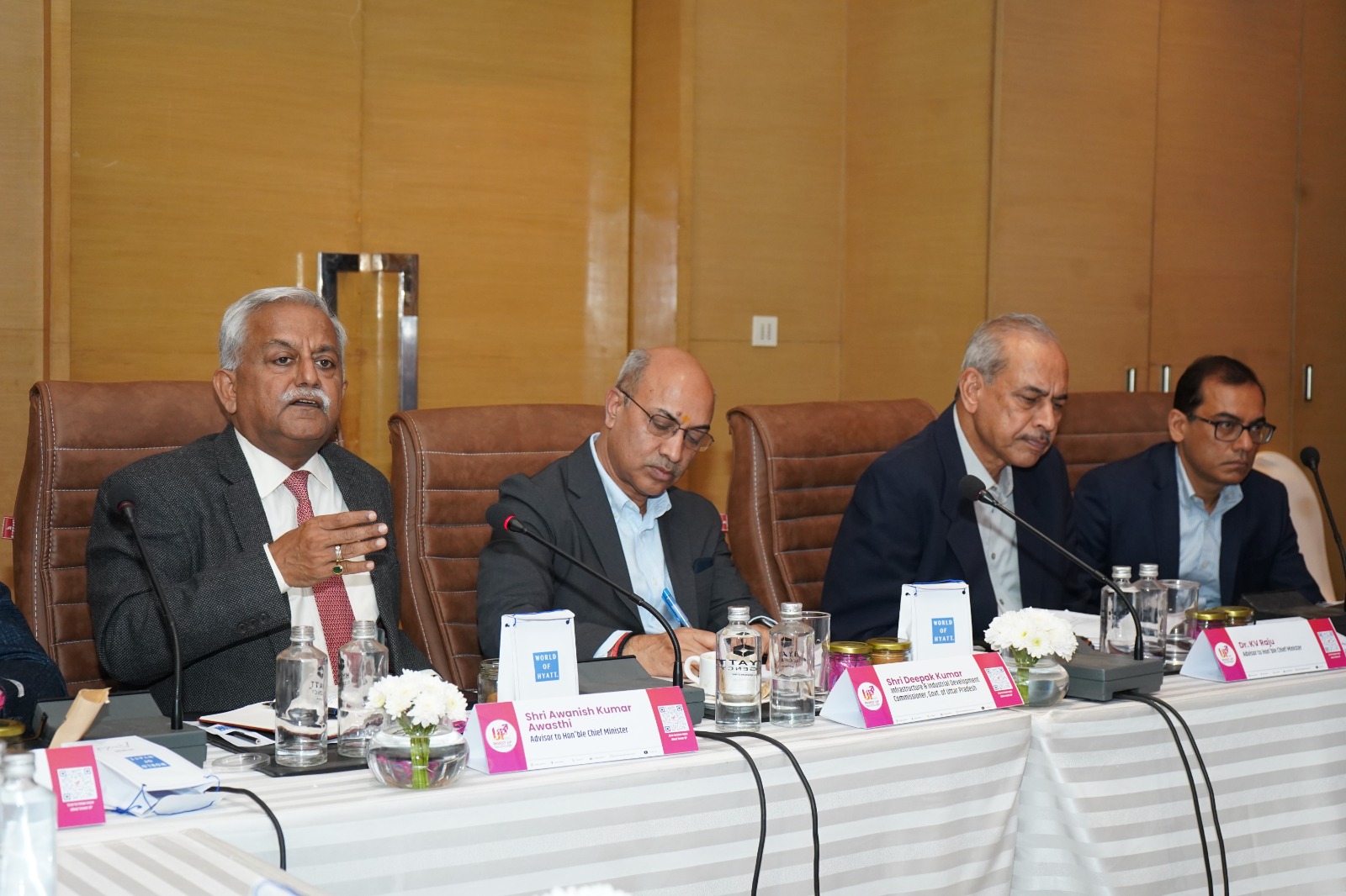 उत्तर प्रदेश सरकार ने इलेक्ट्रॉनिक्स मैन्युफैक्चरिंग को बढ़ावा देने के लिए उच्च-स्तरीय इलेक्ट्रॉनिक्स सिस्टम डिजाइन एंड मैन्युफैक्चरिंग (ESDM) राउंडटेबल का आयोजन किया