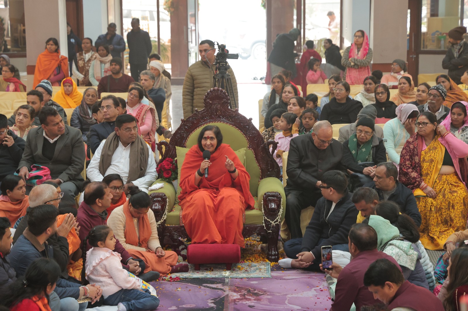 पूज्य दीदी मां साध्वी ऋतंभरा का जन्म जन्मोत्सव वात्सल्य दिवस के रूप में मनाया