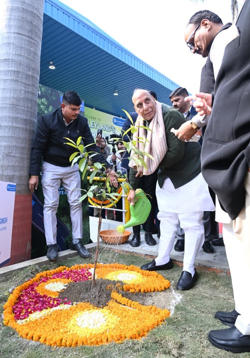 विकसित भारत का रास्ता, विकसित उत्तर प्रदेश से होकर जाता हैः रक्षा मंत्री राजनाथ सिंह