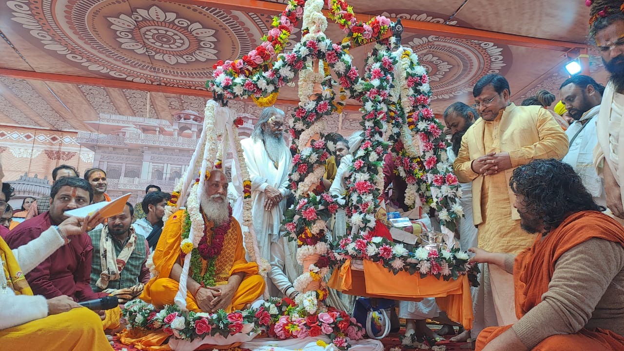 संत सुदामा दास महाराज ने पीड़ित मानवता की सेवा को ही अपने जीवन का आधार माना - अमरदास महाराज