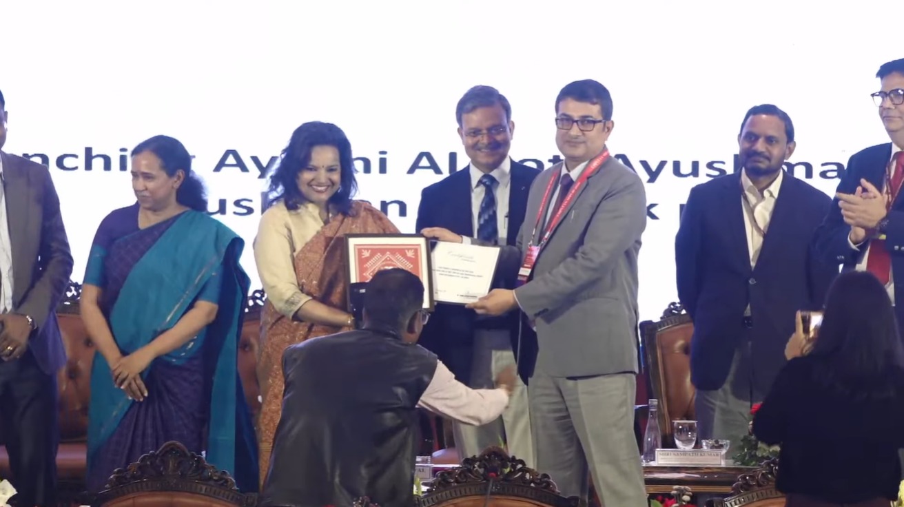 आयुष्मान भारत योजनाओं पर भुवनेश्वर में आयोजित दो दिवसीय ‘चिंतन शिविर’ में योगी सरकार के डिजिटल नवाचार की सराहना हुई