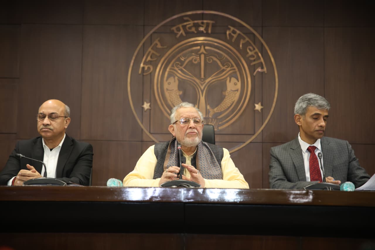 दावोस में टीम योगी की बड़ी उपलब्धि, मिले लगभग 3 लाख करोड़ के निवेश प्रस्ताव