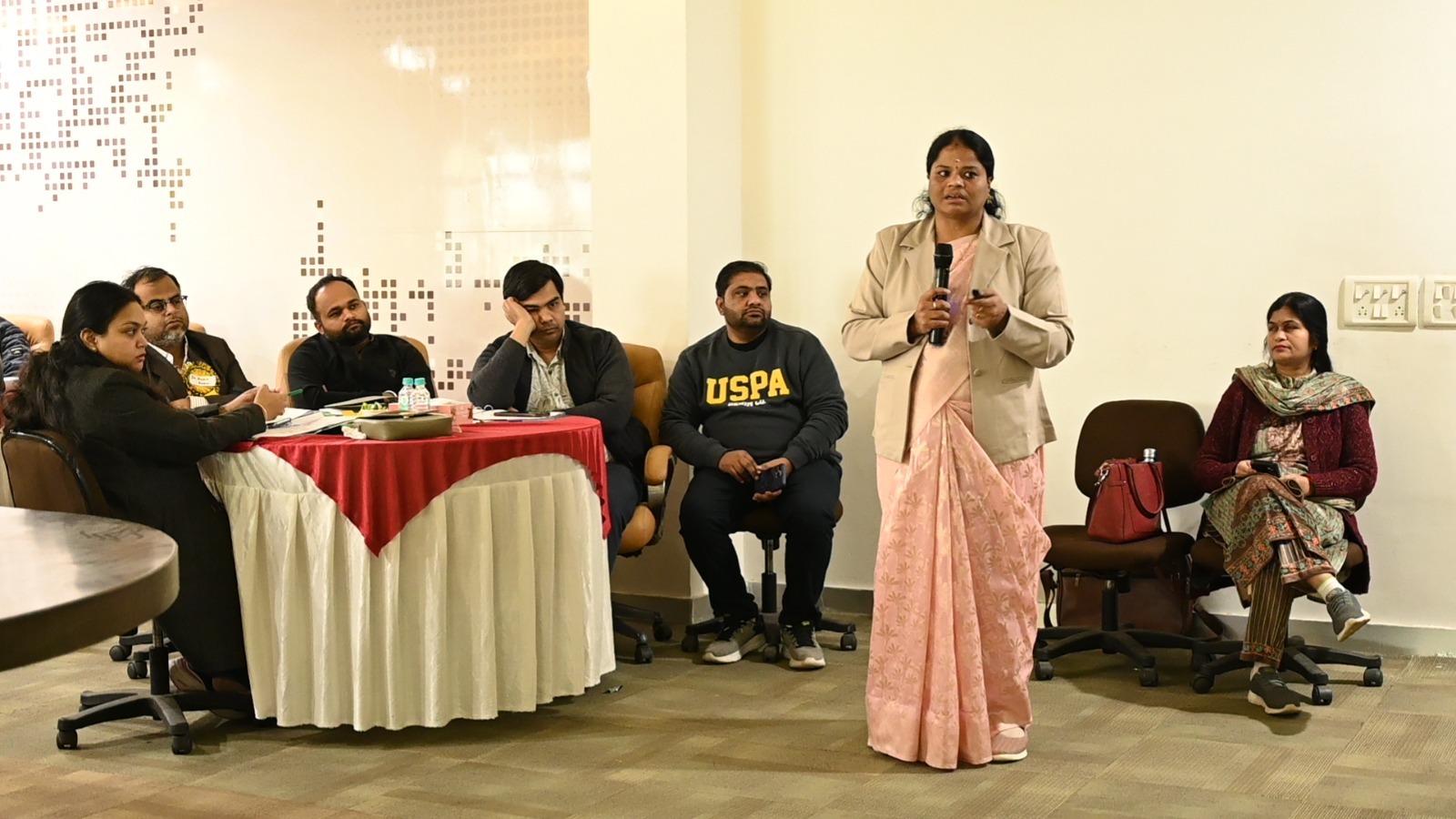 के.डी. मेडिकल कॉलेज के संकाय सदस्यों को दी योग्यता आधारित चिकित्सा शिक्षा