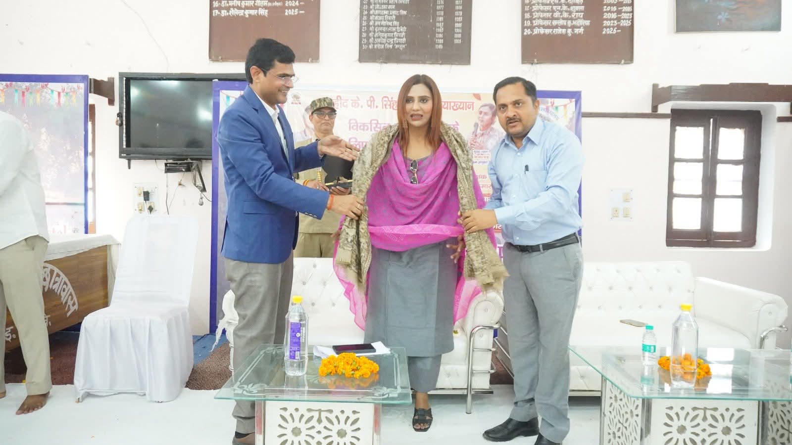 परिवहन आयुक्त किंजल सिंह पहुंची दिवंगत पिता जी के उसी हॉस्टल जहां उन्ही ने देश सेवा का संकल्प जन्म था