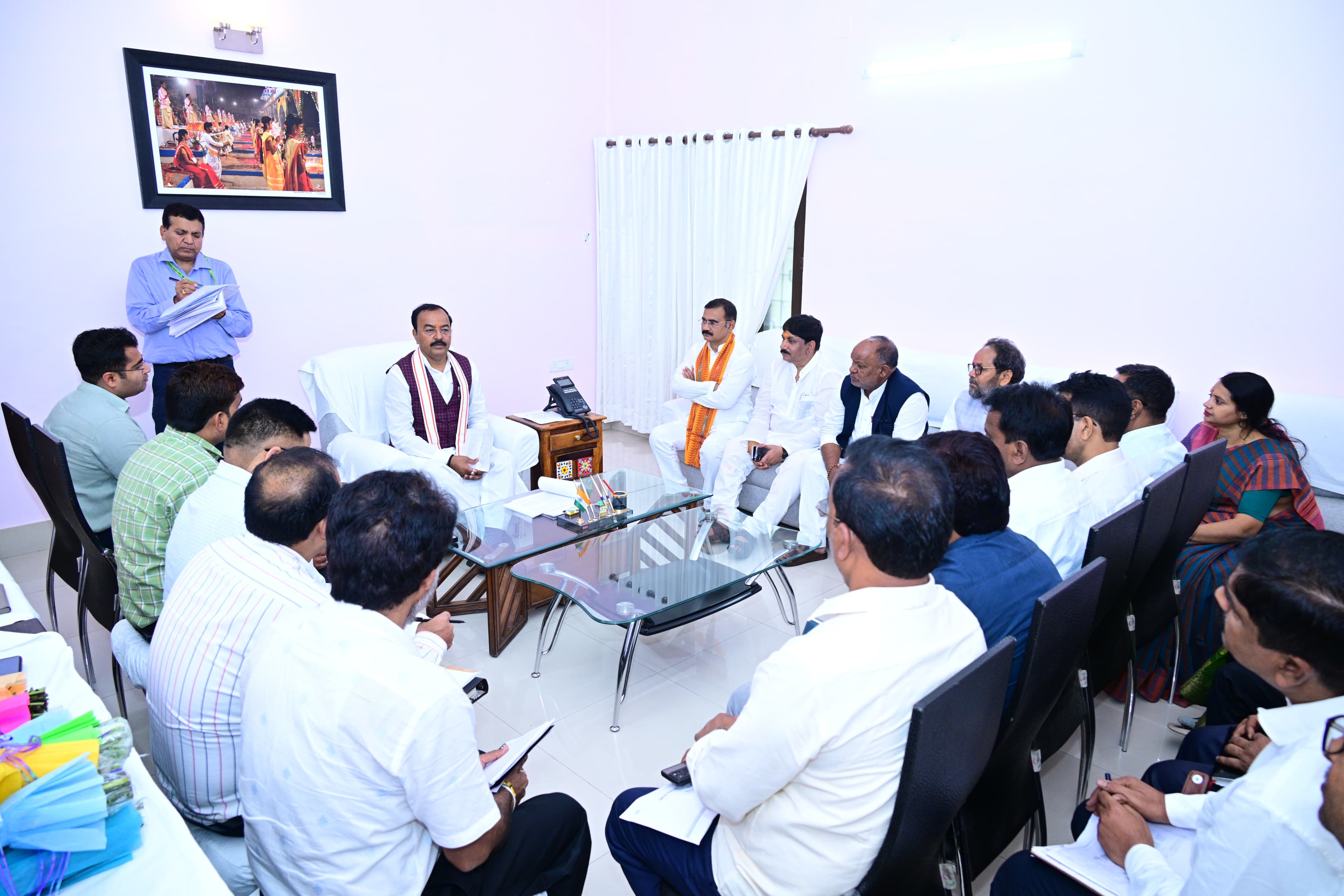 महिला सशक्तिकरण, और विकसित भारत के लक्ष्य की दिशा में तेजी से कार्य किया जाय:- केशव प्रसाद मौर्य