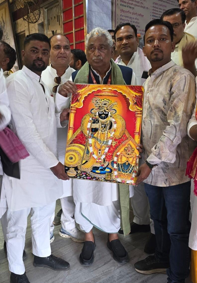 मथुरा-वृंदावन में नेता प्रतिपक्ष माता प्रसाद पांडेय का स्वागत, सरकार पर साधा निशाना