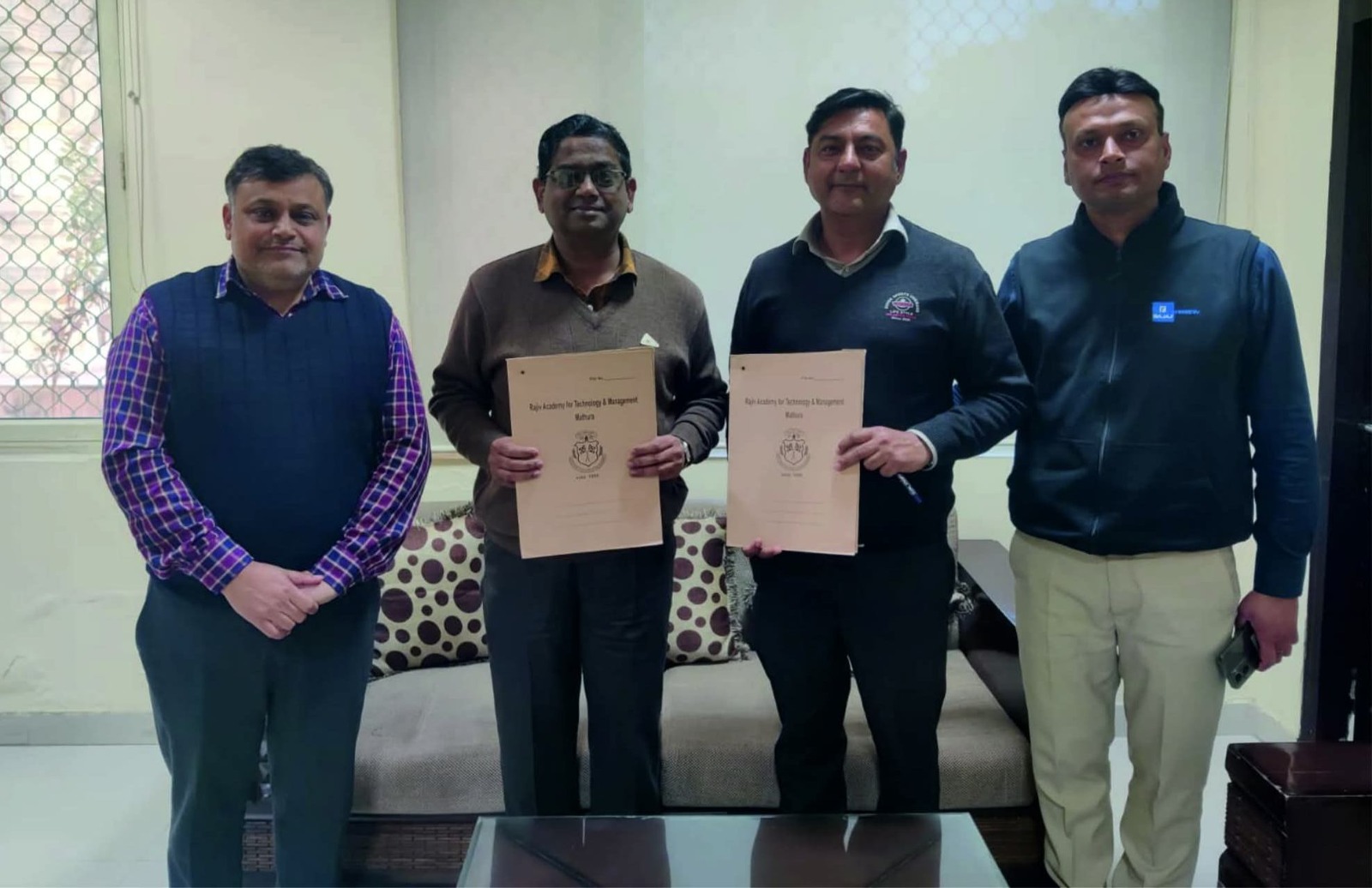 कौशल विकास को राजीव एकेडमी ने मिलाया बजाज फिनसर्व से हाथ