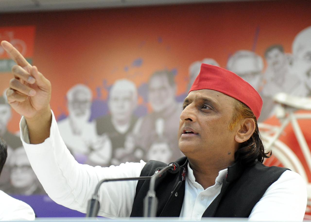 भाजपा सरकार में हुई भर्तियों में आरक्षण की हुई जमकर लूट: अखिलेश यादव
