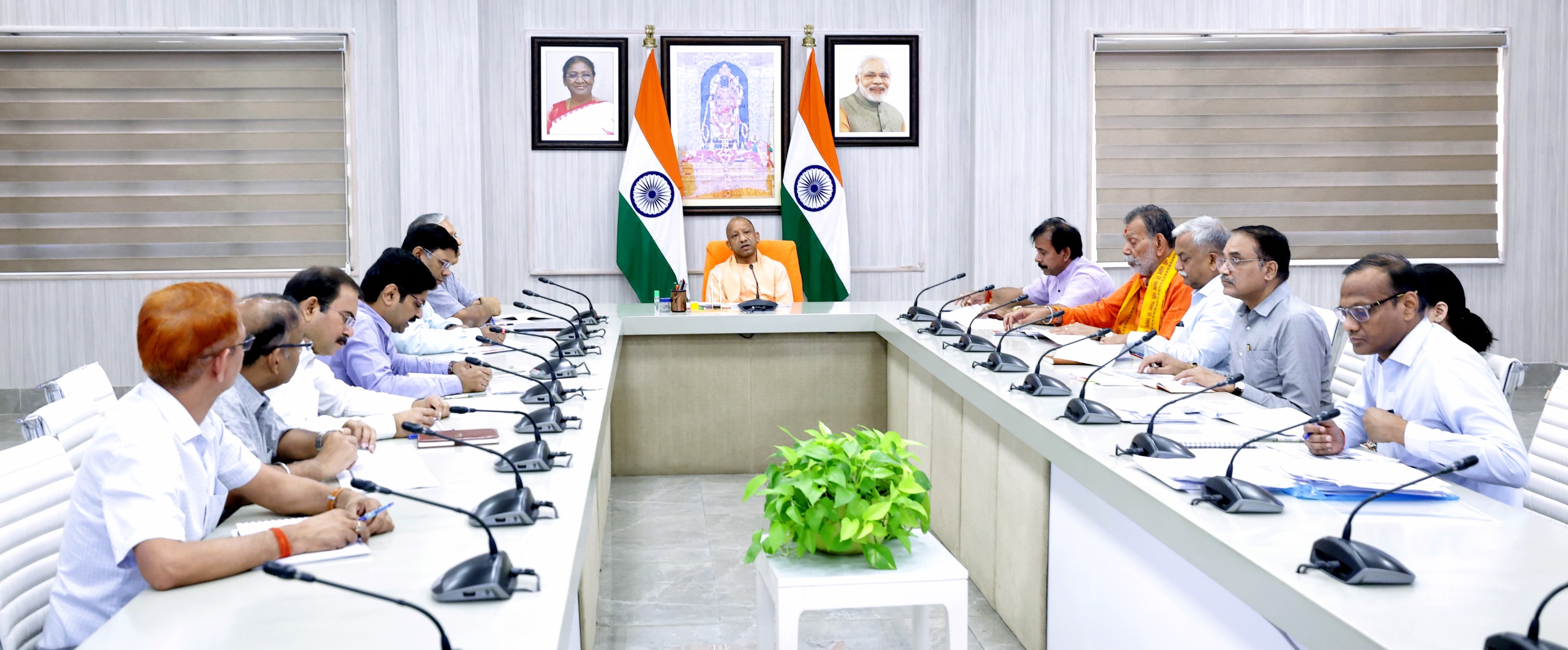 सरकारी विभागों में भी आवश्यकता के अनुसार सेवामित्र व्यवस्था उपयोग:  मुख्यमंत्री