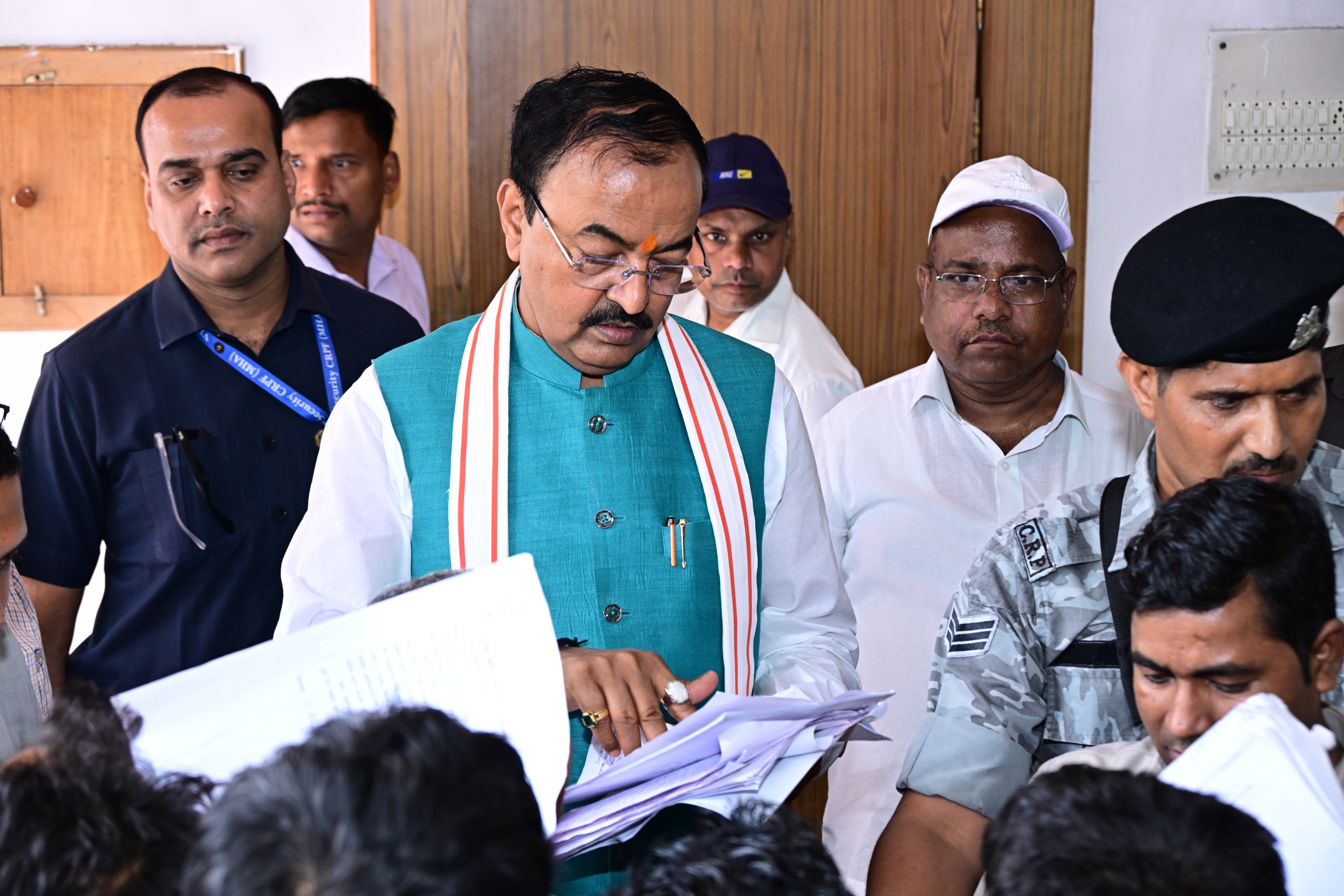 उप मुख्यमंत्री ने जनता दर्शन में सुनीं जनसमस्याएं, संबंधित अधिकारियों को दिए तत्काल कार्रवाई के निर्देश