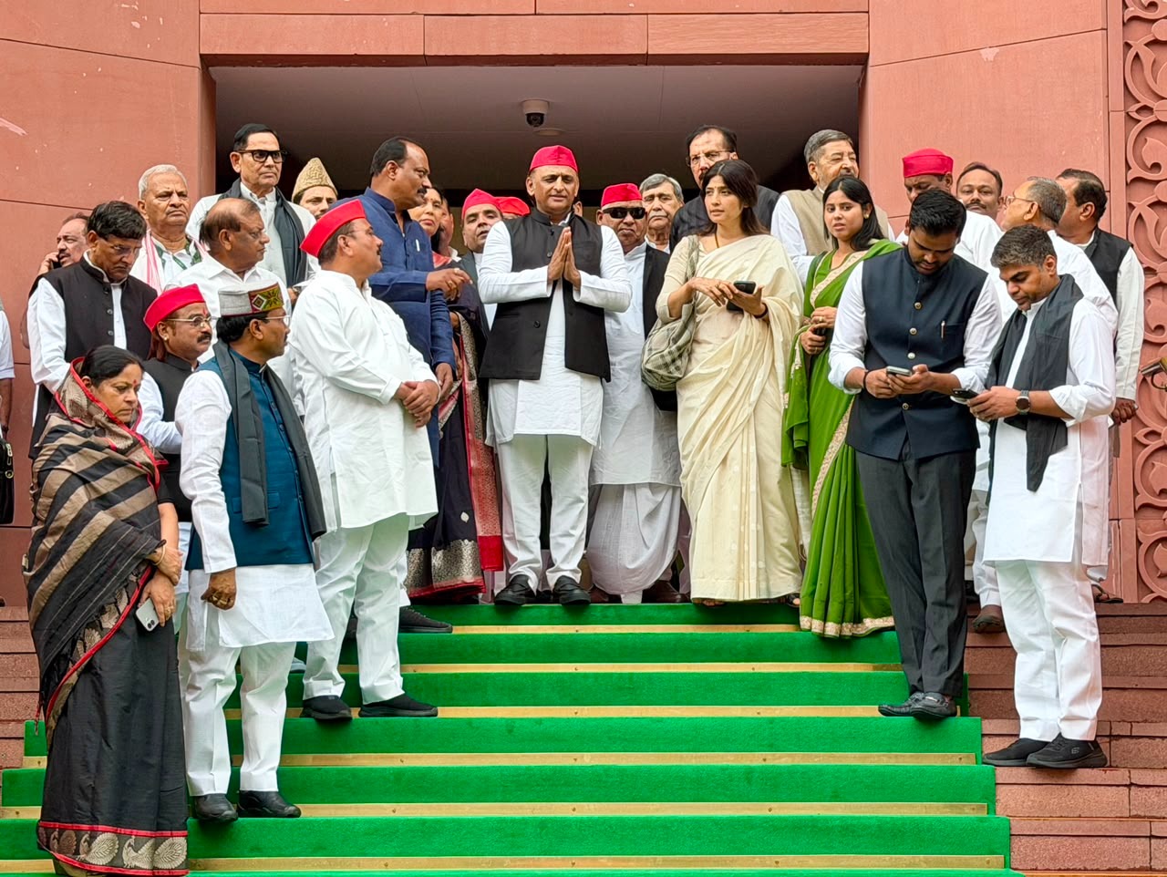 भाजपा सरकार में अन्याय अत्याचार चरम पर है छात्रों व नौजवानों पर लाठियां चलाई जा रही हैं: अखिलेश यादव
