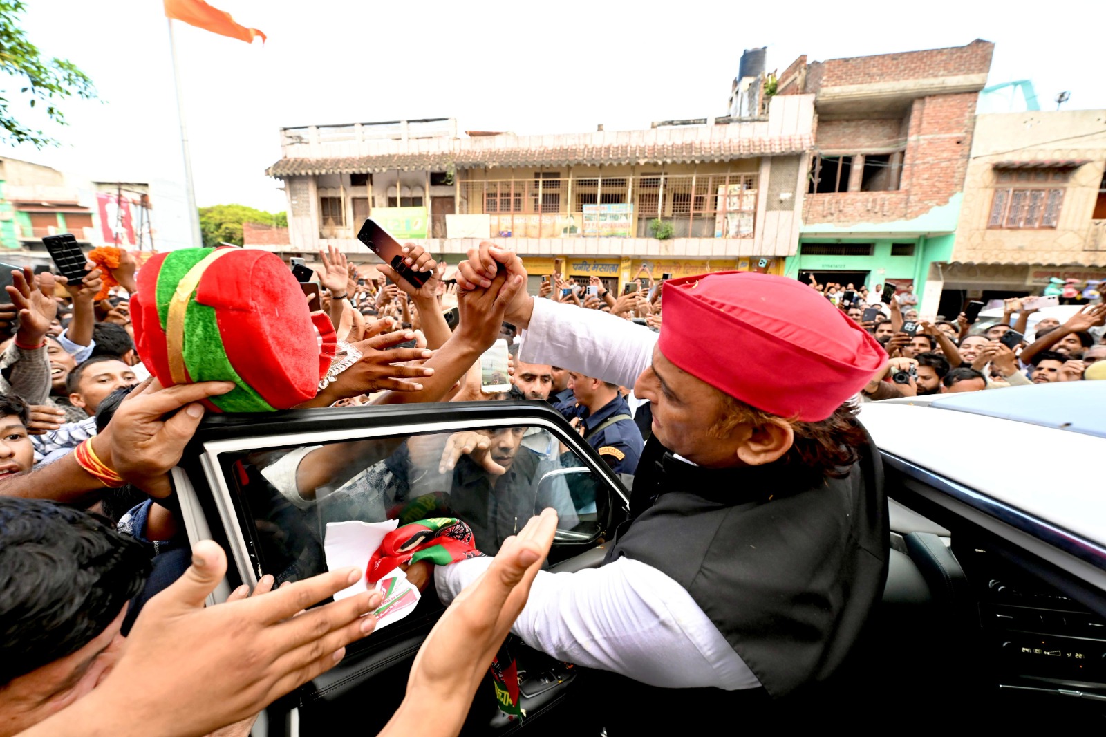 भाजपा और उनके संगीत साथी आस्था के साथ विश्वासघात के महापाप और अपराध के दोषी हैं: अखिलेश यादव