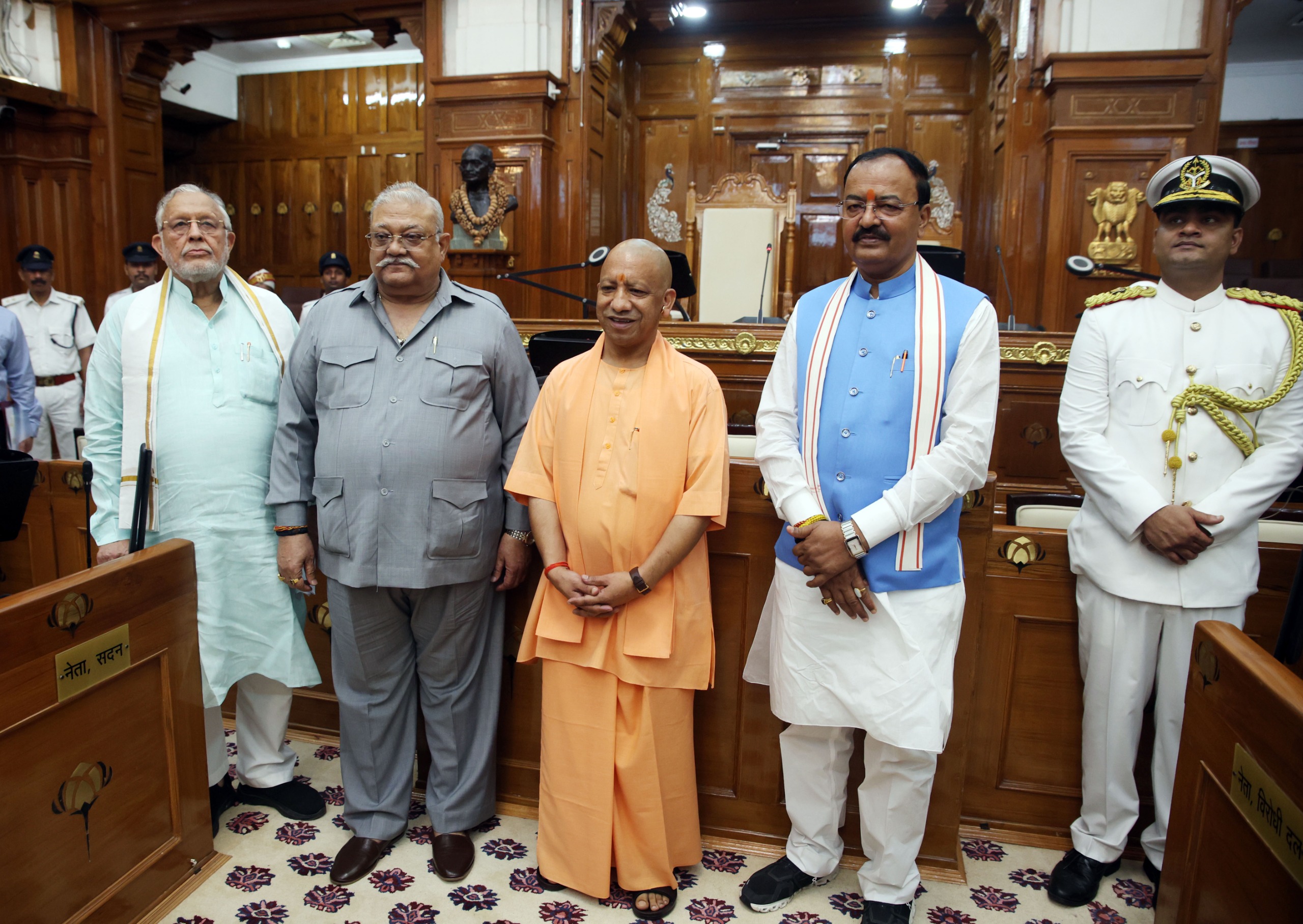 सीएम योगी ने विधान परिषद् की डिजिटल लाइब्रेरी, विधान परिषद मंडप के सौंदर्यीकरण कार्य का शुभारंभ