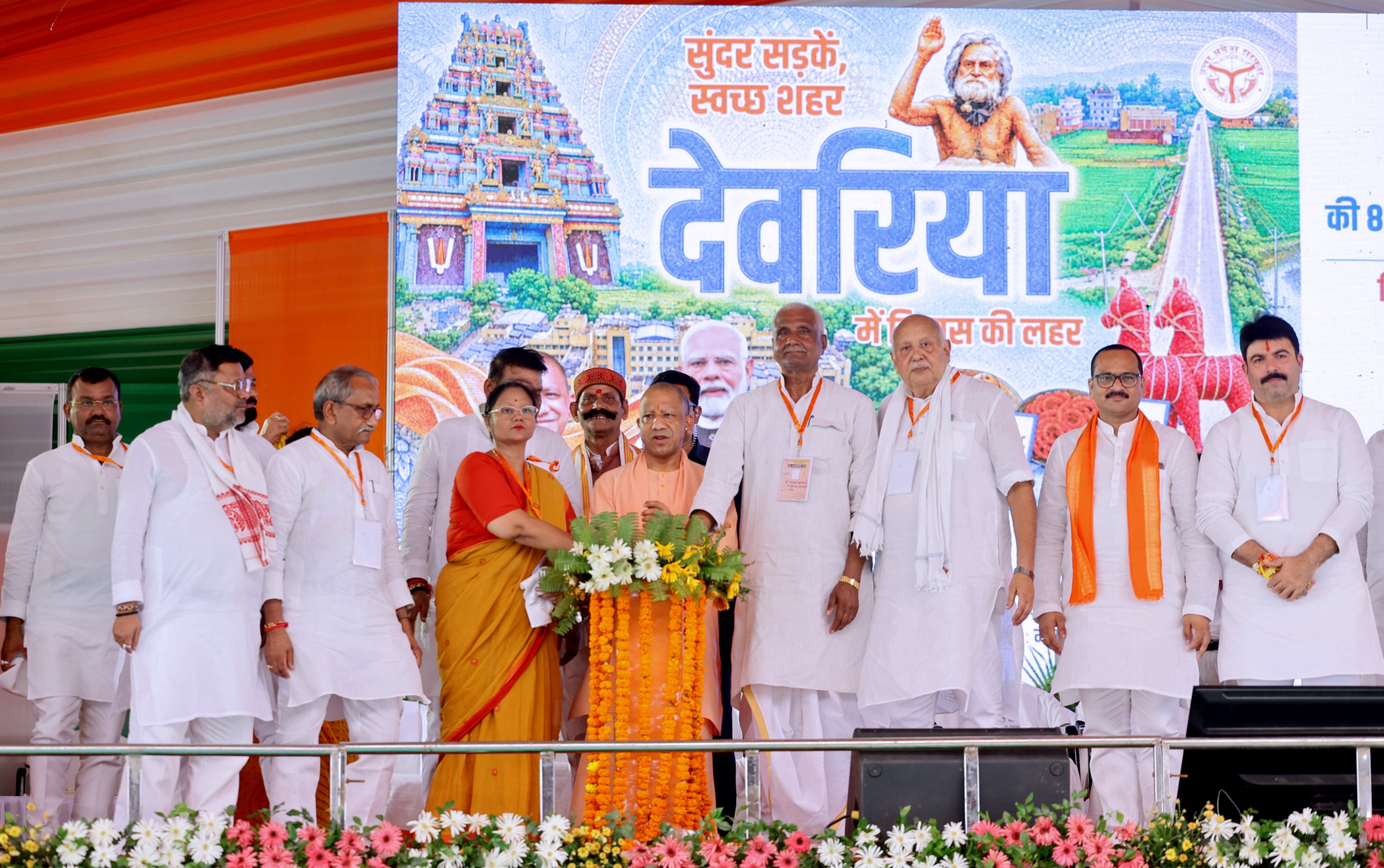 प्राइवेट लिमिटेड कंपनी बनाकर सरकारी खजाने पर डकैती डाल रहे थे अखिलेश-डिंपल और धर्मेंद्र यादव