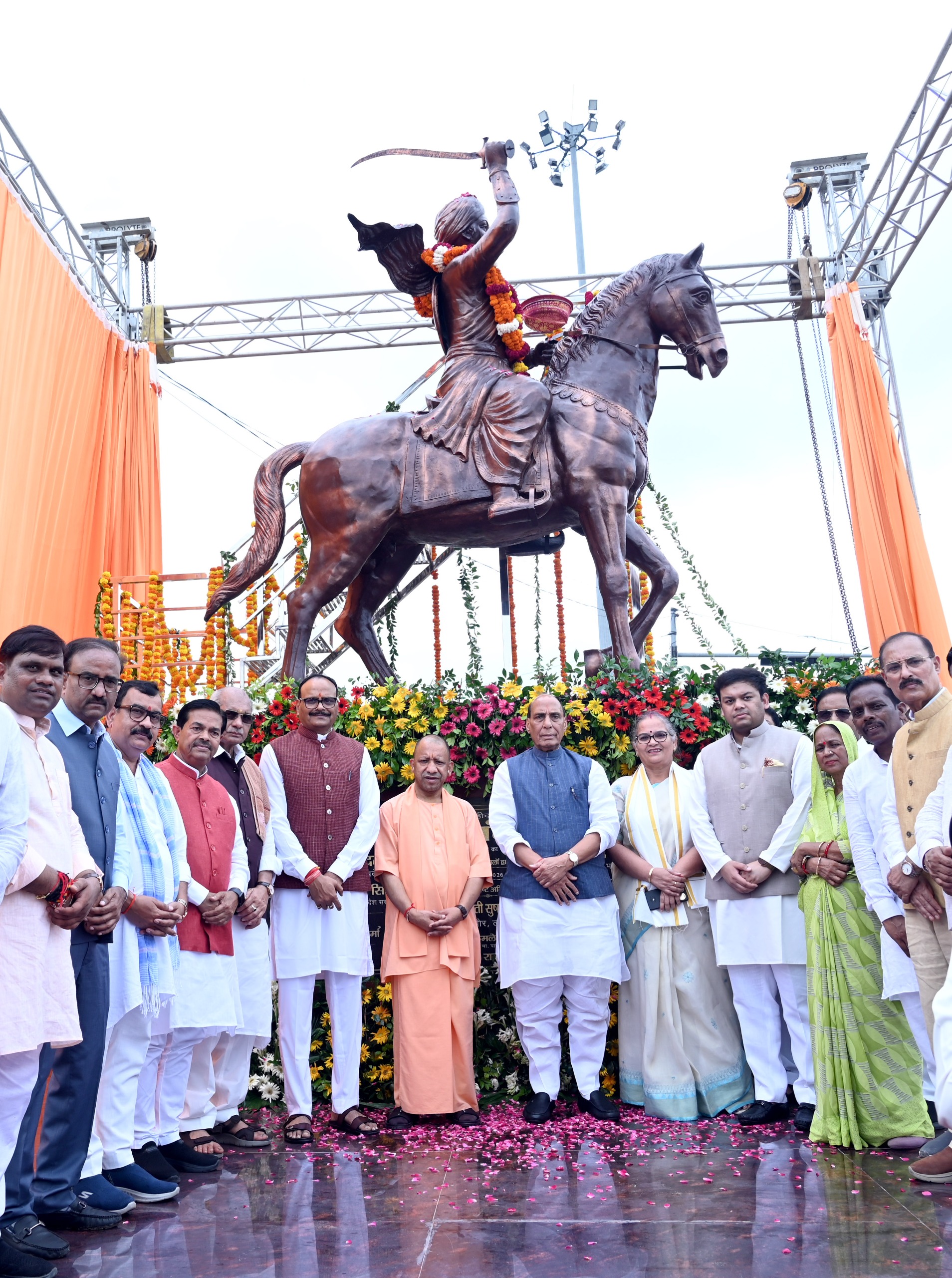 जयप्रकाश नारायण के नाम का इससे बड़ा अपमान नहीं हो सकता, जनता के पैसे पर डकैती की छूट नहीं: मुख्यमंत्री