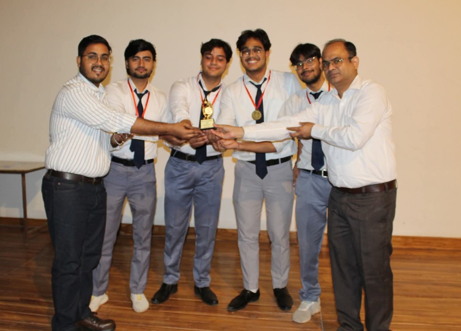 छात्र-छात्राओं ने क्विज, विज्ञान मॉडल और सांस्कृतिक प्रस्तुतियों में दिखाई प्रतिभा