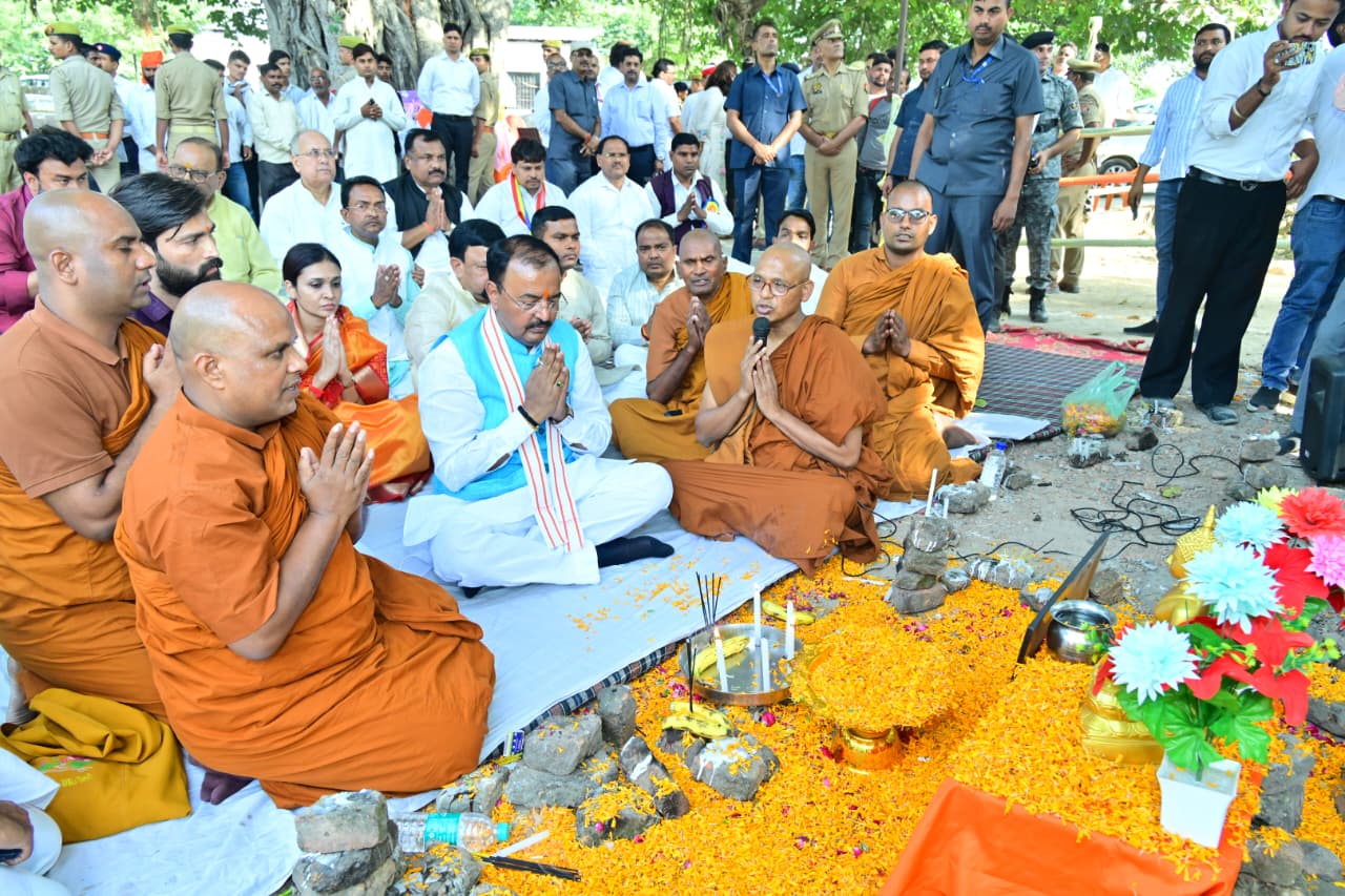 भगवान बुद्ध के शांति, करुणा और मैत्री के संदेश से विश्व को मिलती है मानवता की राह: केशव प्रसाद मौर्य
