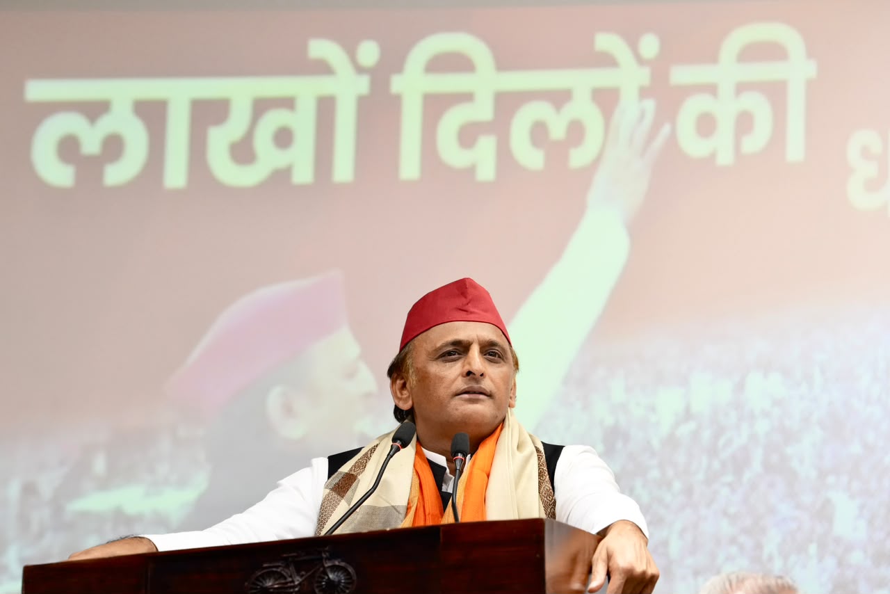 चुनाव में बेईमानी गुंडागर्दी और धांधली भाजपा की पहचान बन चुकी है: अखिलेश यादव