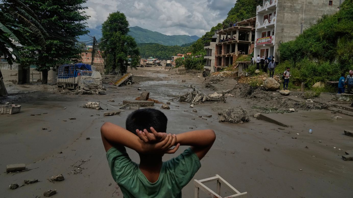 359 शव बरामद, 1500 लापता! नेपाल में फिर बाढ़ की आशंका