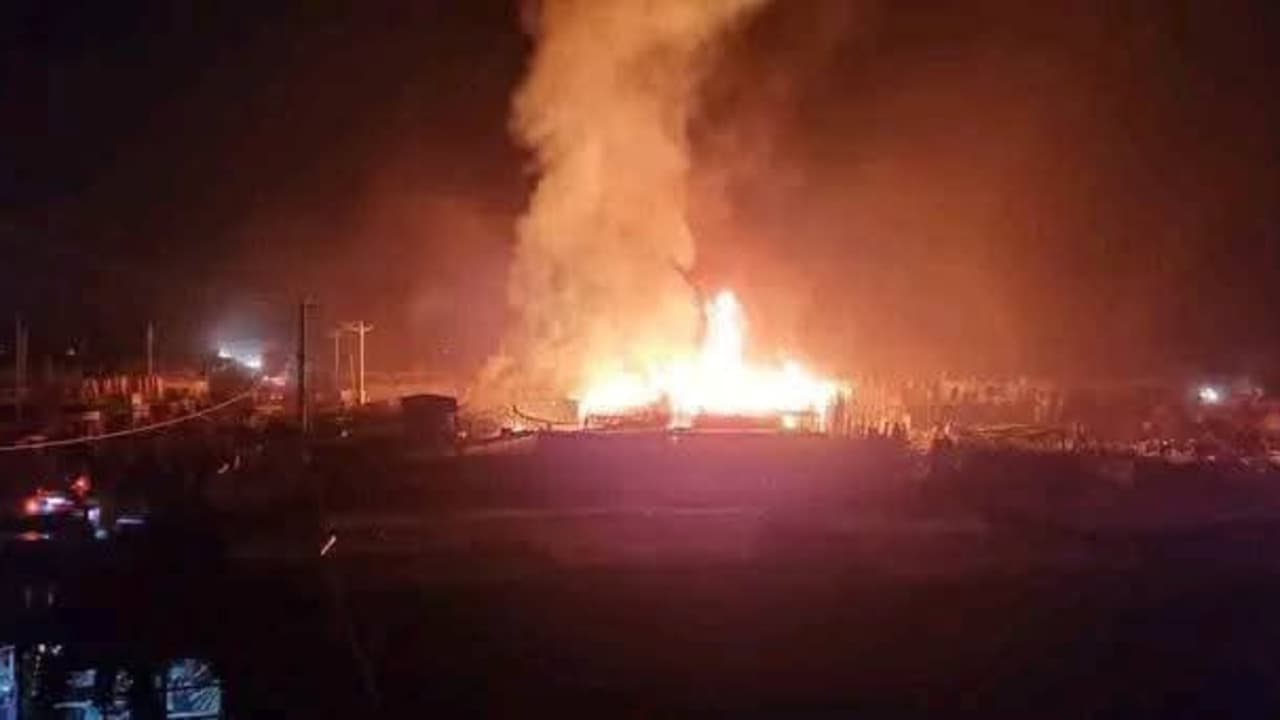 पाकिस्तान-अफगानिस्तान संघर्ष में दावा- 300 की मौत, 500 घायल