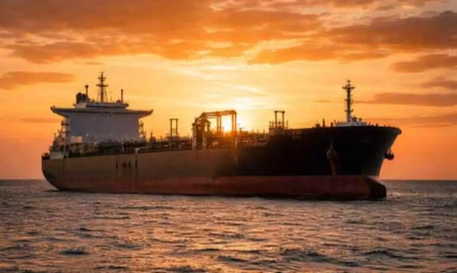 रूस के दबाव के बाद अमेरिका ने 2 नागरिक छोड़े, 3 भारतीय क्रू मेंबर अभी भी कैद में